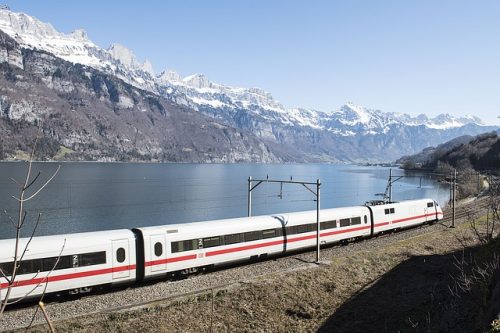 Trem na Europa Trem nos alpes suíços