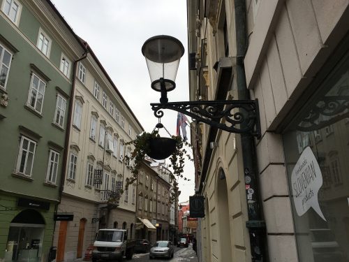 Ljubljana Prédios de uma rua em Ljubljana