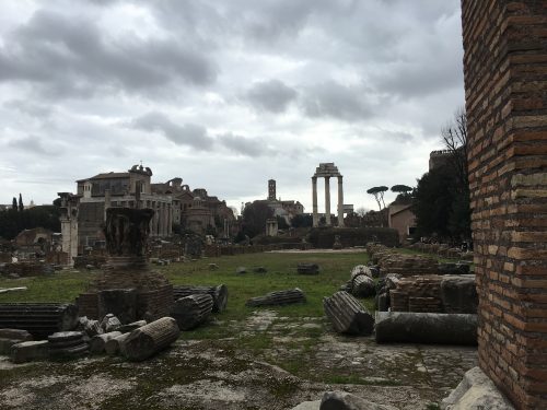 Fórum Romano Interior do Fórum Romano em Roma