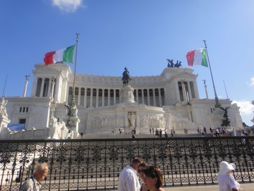 Monumento a Vitor Emanuel Frente do monumento a Vitor Emanuel em Roma