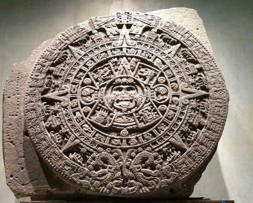 Calendário Asteca Calendário Asteca no museu da Cidade do México