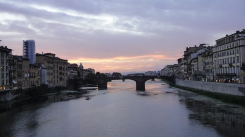 Entardecer em Firenze Pôr do sol em Firenze