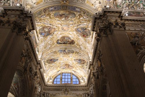 Basílica Santa Maria Maggiore Detalhes da arquitetura da Basílica Santa Maria Maggiore