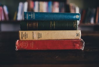 Dicas de leitura: bestsellers para amar em qualquer lugar