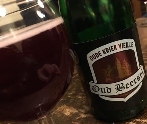 Cervejas em Bruxelas Cerveja Oud Beersel no Aux Vieux Temps