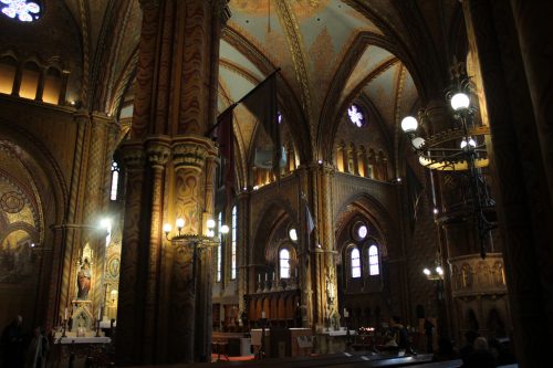 Basílica Santo Estevão Parte interna da Basílica Santo Estevão em Budapeste