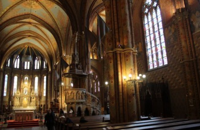 Igreja Matthias Arquitetura da parte interna da Igreja Matthias