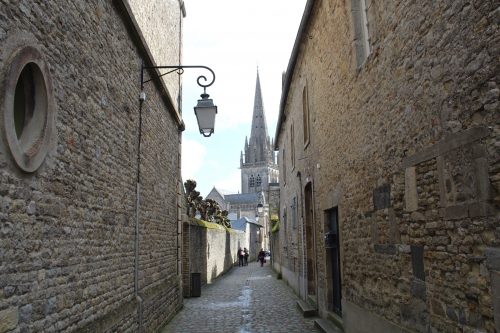 ruas medievais da Normandia Casas de pedras e arquitetura medieval na Normandia