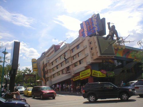Prédio derrubado em Niagara Falls King Kong e prédio derrubado em Niagara Falls