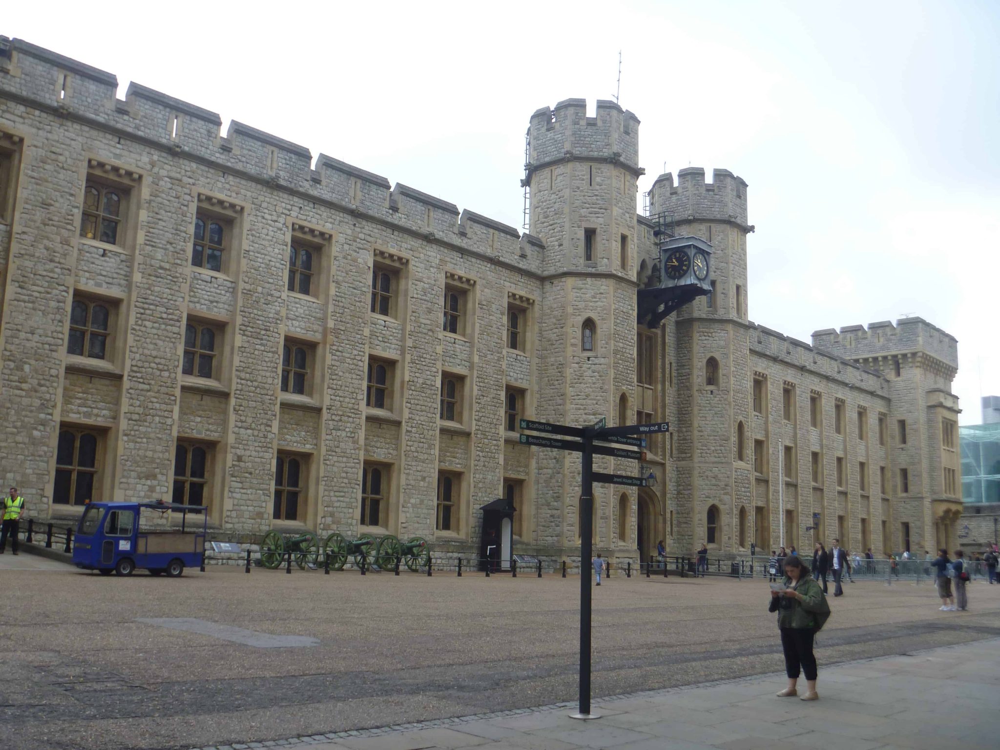 Entrada das Jóias da Coroa, na Torre de Londres O que fazer em Londres: entrada das Jóias da Coroa, na Torre de Londres
