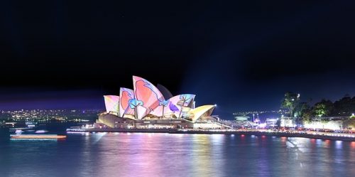 Sydney Opera House Desenhos projetados na arquitetura da Opera House