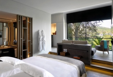 Hotel boutique Six Senses Douro Valley Móveis em quarto de hotel no Douro