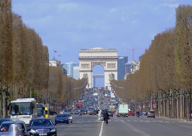 Avenida Champs-Élysées movimento da avenida Champs-Élysées