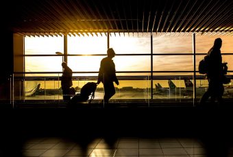 Passagens aéreas baratas: 10 dicas infalíveis para achar