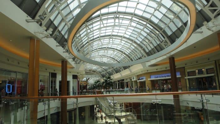 Millenia Mall, na Flórida Segundo andar do Millenia Mall