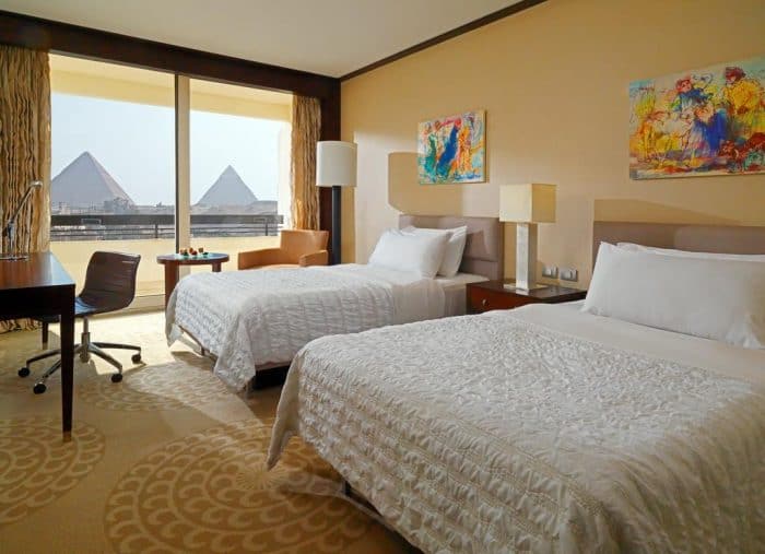 Vista do quarto do Le Meridien Pyramids Quarto do Le Meridien Pyramids