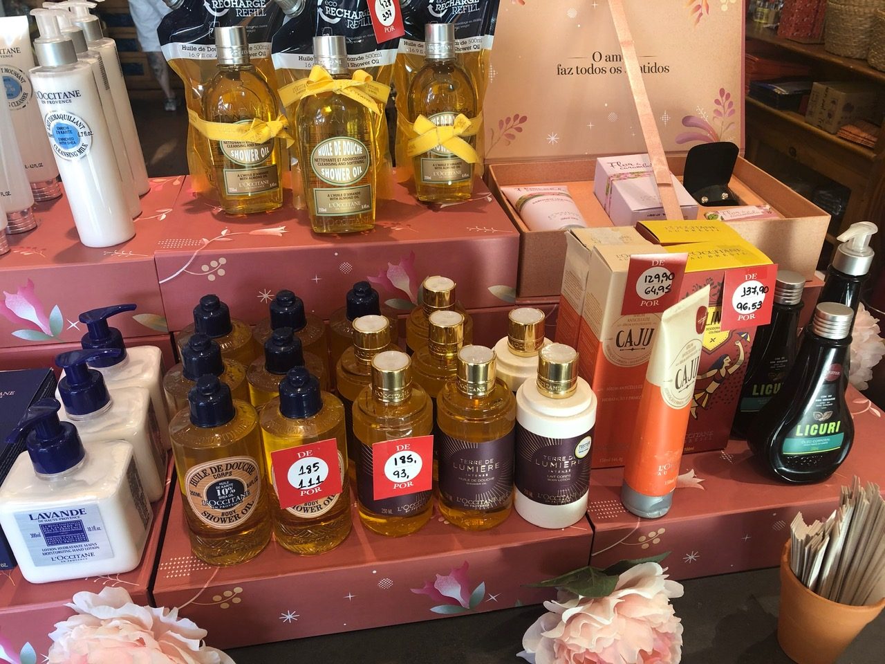 Liquidação de cosméticos da L'Occitane Cosméticos da L'Occitane na Outlet Premium