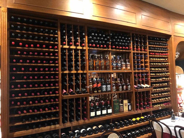 adega de vinhos do Lellis Grande variedade de vinhos no Lellis