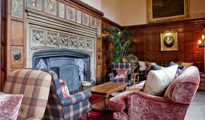 Uma das salas de convivência do Thornbury Castle Uma das salas de convivência do Thornbury Castle