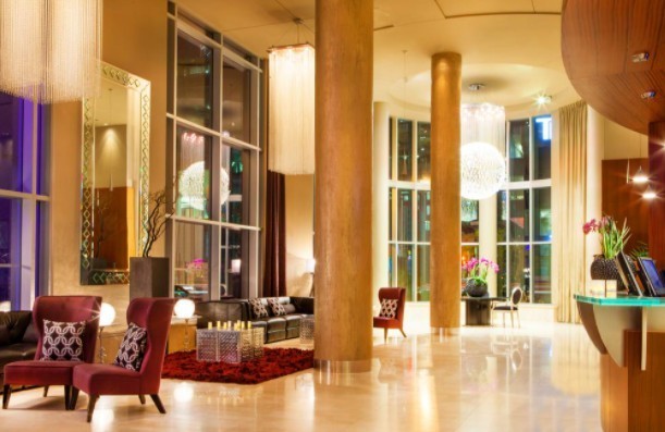Hotel Le Crystal Montreal Hotel Le Crystal Montreal