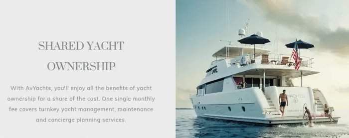 Banner do site da da Av Yachts com pessoas se divertindo em yacht luxuoso