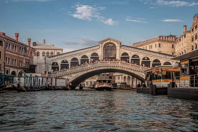 Ponte do Rialto, em Veneza